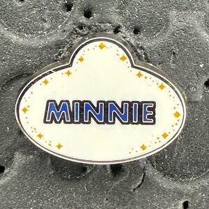 Disney parks Tiny Kingdom Third Edition series 2 Minnie Name Tag LR trading pin